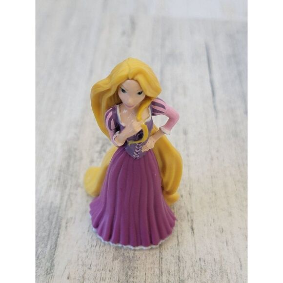 Princess Rapunzel Tangled Disney Pixar toy figure - Picture 1 of 5